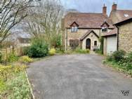 Main Photo of a 4 bedroom  Detached House to rent