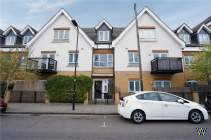 Main Photo of a 2 bedroom  Flat for sale