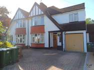 Main Photo of a 4 bedroom  House to rent