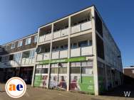 Main Photo of a 2 bedroom  Flat for sale