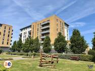 Main Photo of a 2 bedroom  Flat for sale