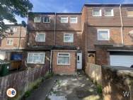 Main Photo of a 4 bedroom  House for sale
