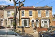 Main Photo of a 2 bedroom  Flat for sale