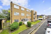 Main Photo of a 2 bedroom  Flat for sale