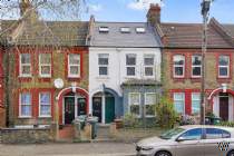 Main Photo of a 2 bedroom  Flat for sale