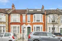 Main Photo of a 5 bedroom  House for sale