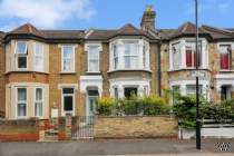 Main Photo of a 4 bedroom  House for sale