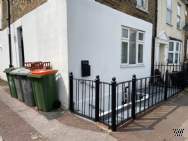 Main Photo of a 1 bedroom  Flat to rent