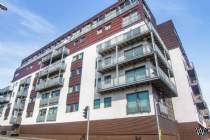 Main Photo of a 1 bedroom  Apartment for sale