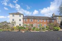 Main Photo of a 2 bedroom  Apartment to rent