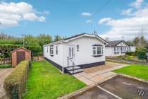 Main Photo of a 2 bedroom  Park Home for sale