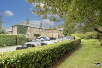 Main Photo of a 1 bedroom  Apartment for sale