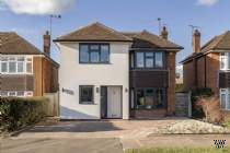 Main Photo of a 4 bedroom  Detached House for sale