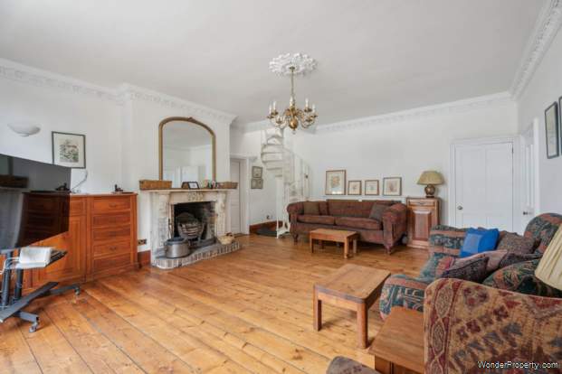 Main Photo