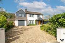 Main Photo of a 5 bedroom  Detached House for sale