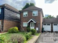 Main Photo of a 3 bedroom  Detached House to rent
