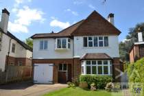 Main Photo of a 4 bedroom  Detached House to rent