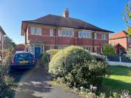 Main Photo of a 4 bedroom  Semi Detached House for sale