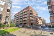 Main Photo of a 2 bedroom  Flat for sale