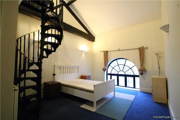 Main Photo