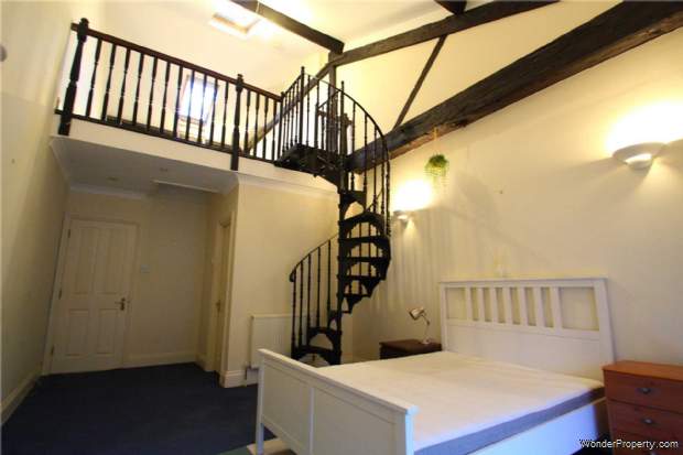 Main Photo