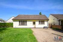 Main Photo of a 4 bedroom  Bungalow for sale