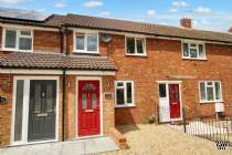 Main Photo of a 3 bedroom  End of Terrace House to rent