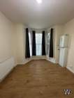 Main Photo of a 3 bedroom  Flat to rent