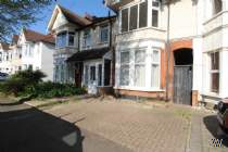 Main Photo of a Semi Detached House to rent