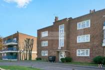 Main Photo of a 1 bedroom  Flat for sale