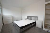 Main Photo of a 5 bedroom  Town House to rent
