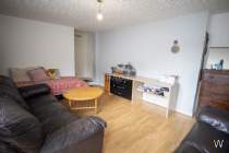Main Photo of a 2 bedroom  Flat to rent