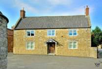 Main Photo of a 6 bedroom  Detached House to rent