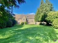 Main Photo of a 6 bedroom  Farm House to rent