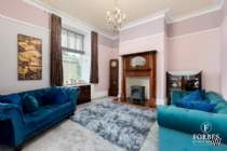 Main Photo of a 4 bedroom  Semi Detached House for sale