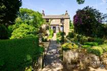 Main Photo of a 4 bedroom  Detached House for sale