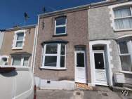 Main Photo of a 2 bedroom  Terraced House to rent