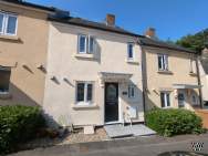 Main Photo of a 2 bedroom  Terraced House for sale