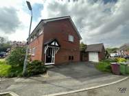 Main Photo of a 3 bedroom  Semi Detached House to rent