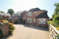 Main Photo of a 4 bedroom  Detached House for sale