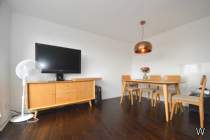 Main Photo of a 2 bedroom  Flat to rent