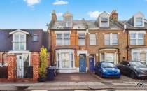 Main Photo of a 3 bedroom  Terraced House for sale