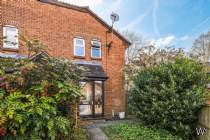 Main Photo of a 1 bedroom  Semi Detached House for sale