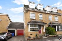 Main Photo of a 5 bedroom  Semi Detached House for sale