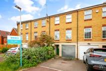 Main Photo of a 3 bedroom  Terraced House for sale