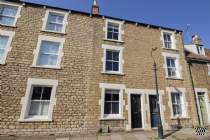 Main Photo of a 3 bedroom  Town House for sale