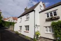 Main Photo of a 2 bedroom  Cottage for sale