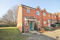 Main Photo of a 3 bedroom  End of Terrace House to rent