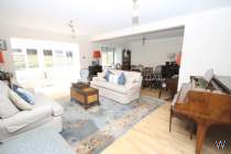 Main Photo of a 5 bedroom  Detached House for sale