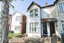Main Photo of a 3 bedroom  End of Terrace House to rent